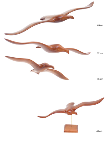 Sculptures d`oiseaux de mer en vol par Polyte Solet